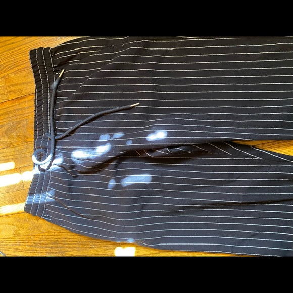 Forever 21 Male Pants Pinstriped Slim Fit Tapered - Picture 3 of 8